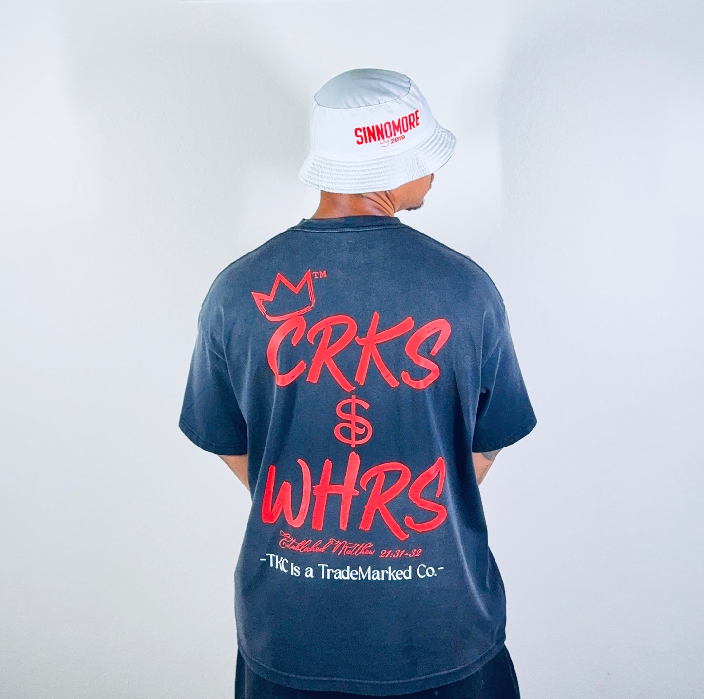 TKC™️ SINNOMORE: Crk$ & Whr$(White Mens Bucket hat)