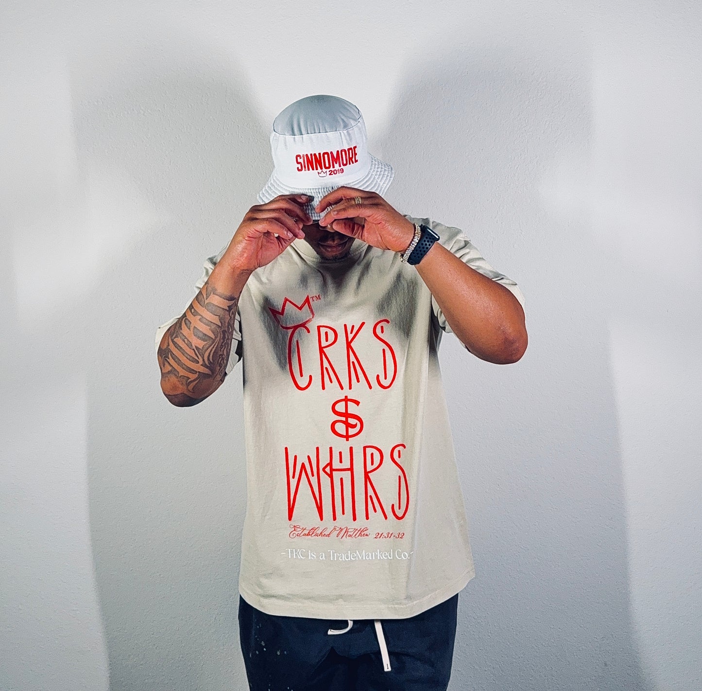 TKC™️ SINNOMORE : Crk$ & Whr$ (Crème Shirt)